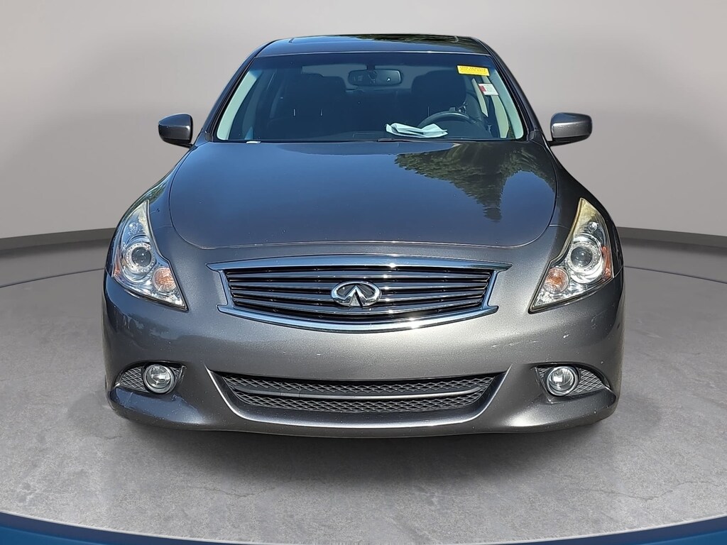 Used 2015 INFINITI Q40 Sedan