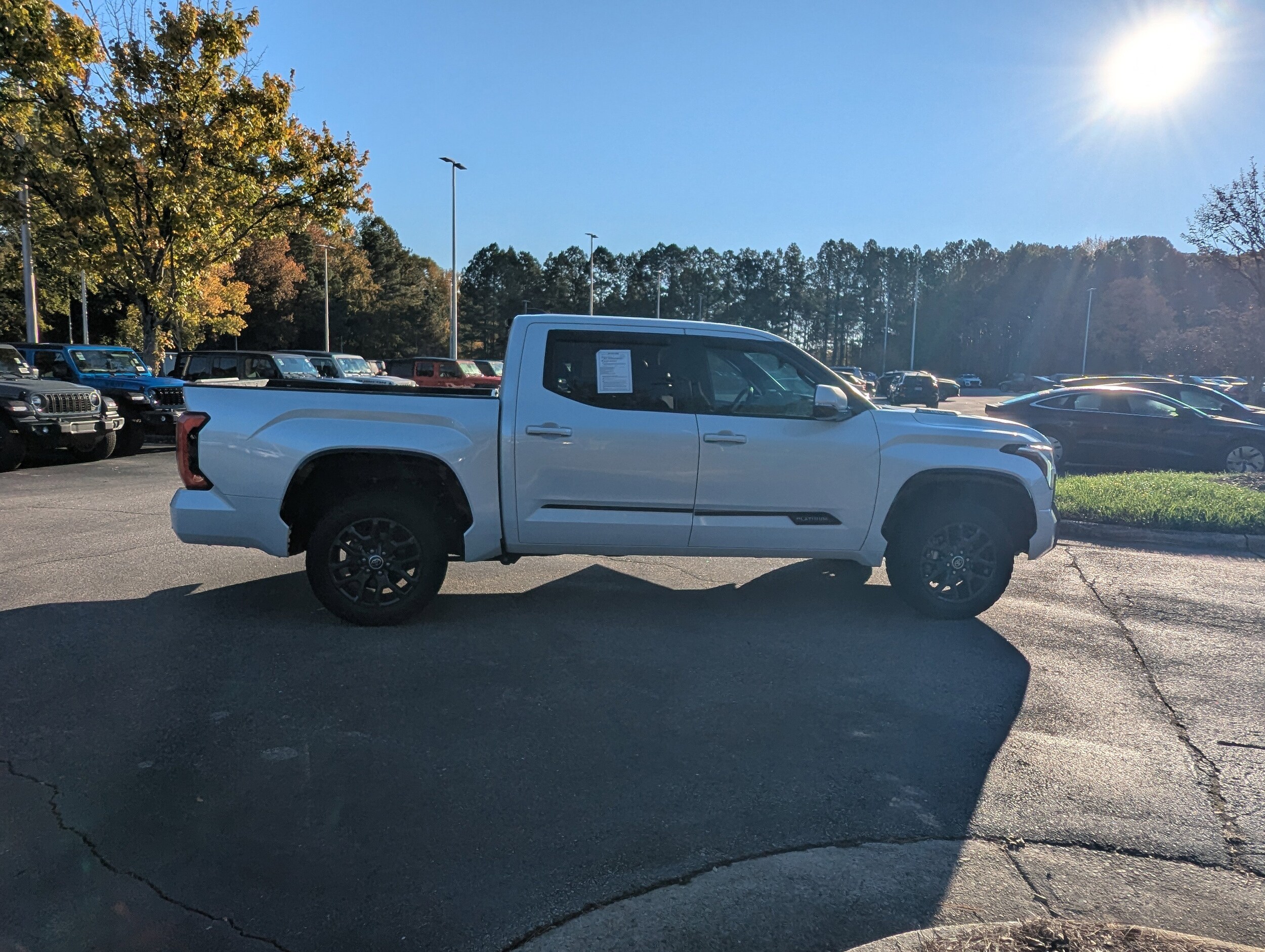 2022 Toyota Tundra Platinum CrewMax photo 2