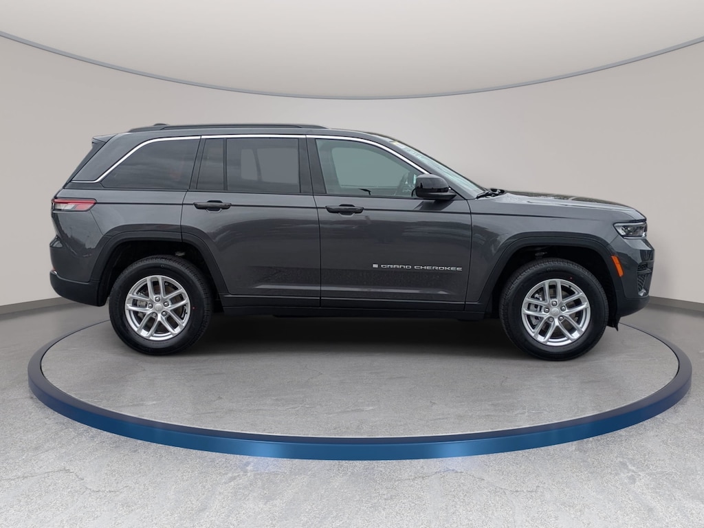 New 2026 Jeep Grand Cherokee LAREDO X 4X4 Sport Utility