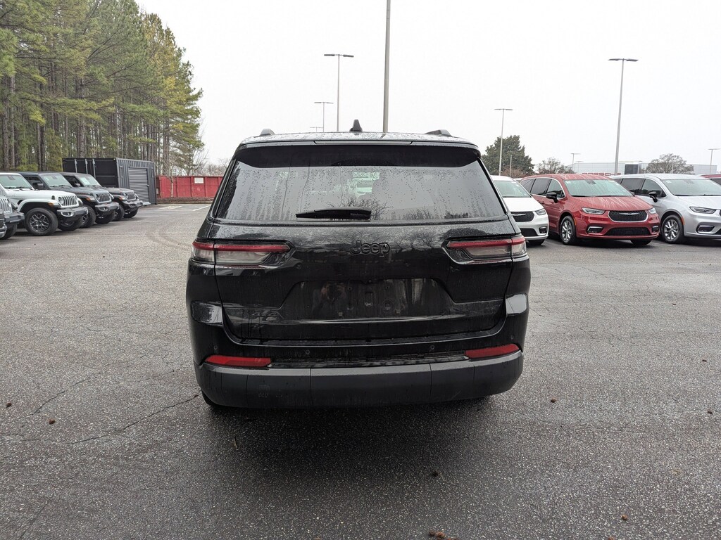 Used 2023 Jeep Grand Cherokee L Altitude Altitude 4x4