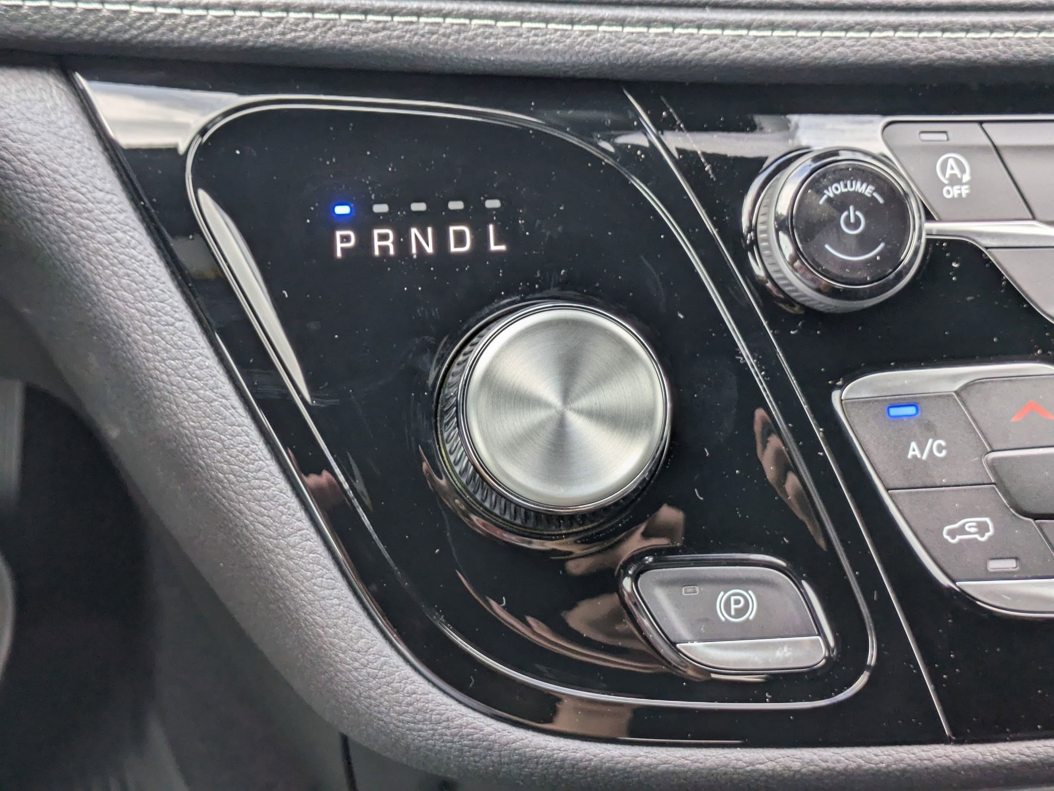 2026 Chrysler Pacifica Select - Photo 16