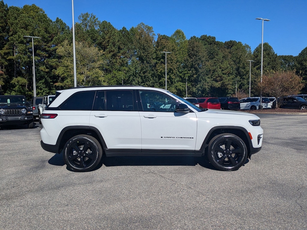 New 2025 Jeep Grand Cherokee LIMITED 4X4 Sport Utility