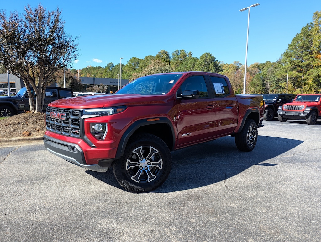 Used 2023 GMC Canyon 4WD AT4 4WD Crew Cab AT4