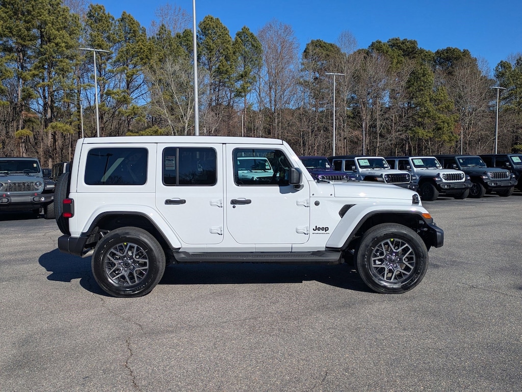 New 2026 Jeep Wrangler 4-DOOR SAHARA Sport Utility