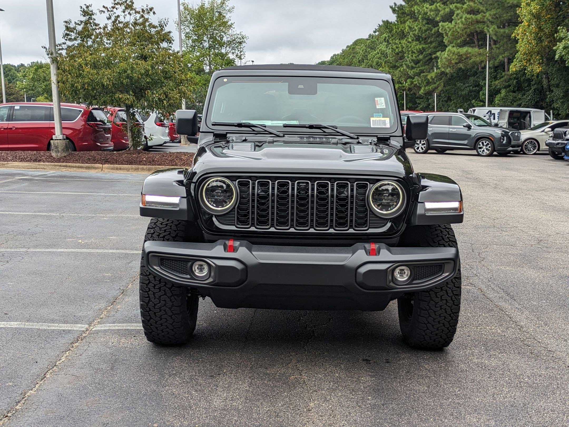 2025 Jeep Wrangler Rubicon photo 2