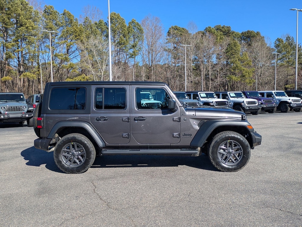 New 2026 Jeep Wrangler 4-DOOR SPORT S Sport Utility