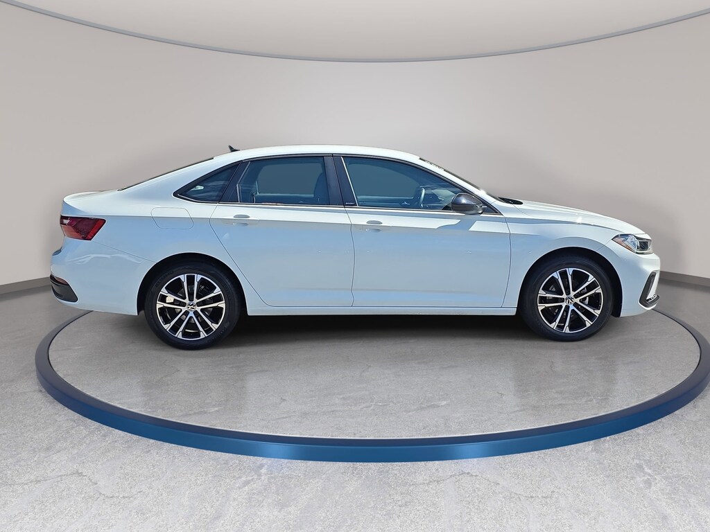 Used 2025 Volkswagen Jetta Sport Sport Auto