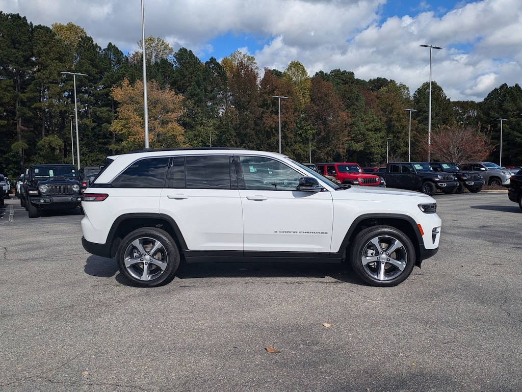 New 2025 Jeep Grand Cherokee LIMITED 4X4 Sport Utility