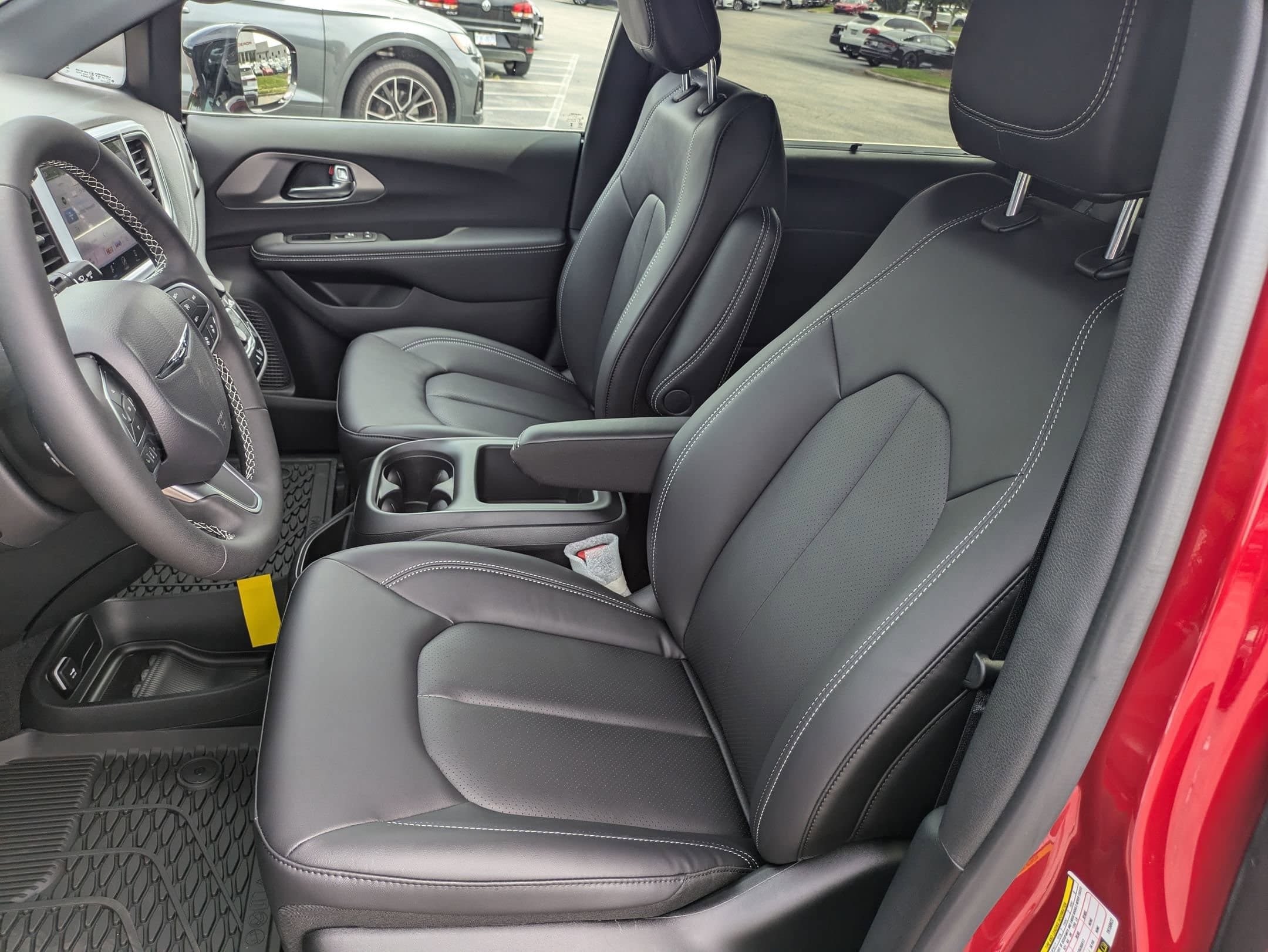 2026 Chrysler Pacifica Select - Photo 18