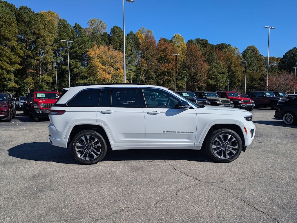 New 2025 Jeep Grand Cherokee OVERLAND 4X4 Sport Utility