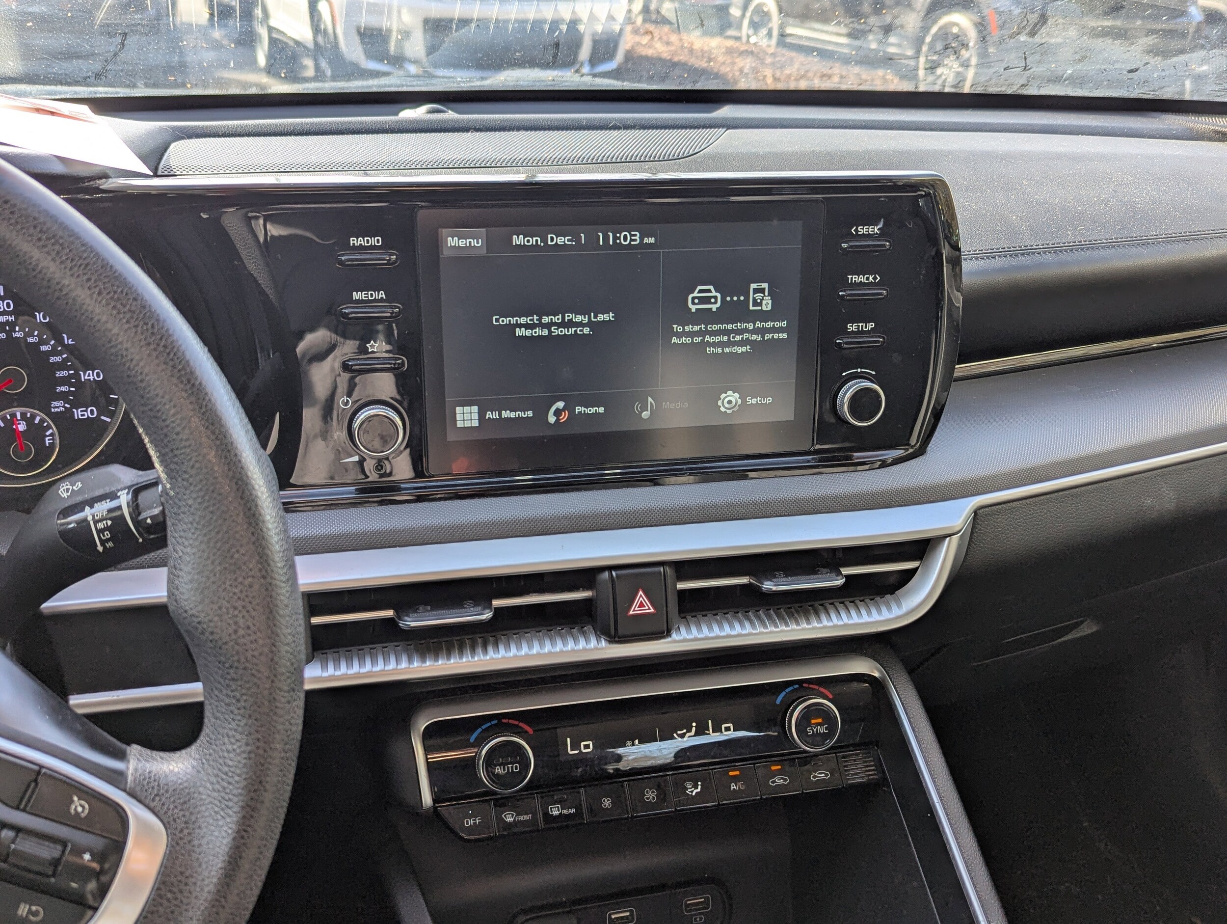 2021 Kia K5 LXS photo 3