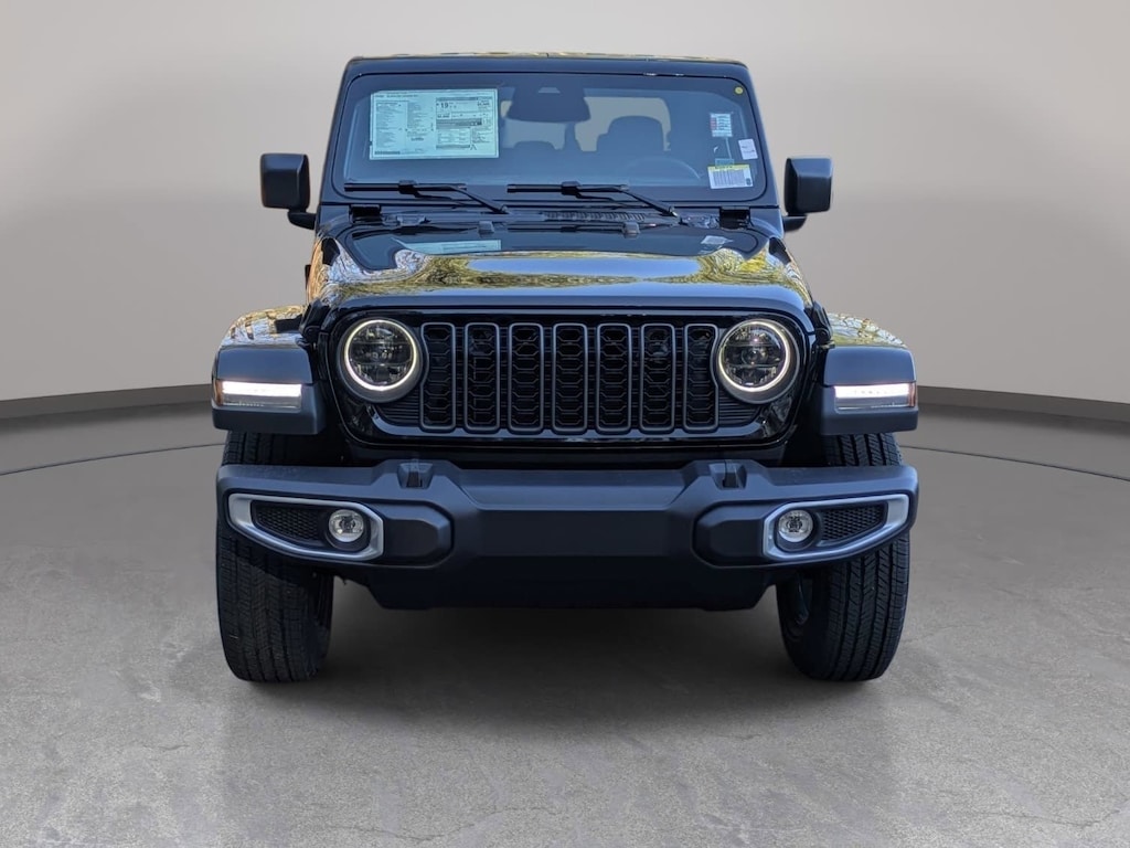 New 2026 Jeep Gladiator SAHARA 4X4 Pickup