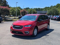 2026 Chrysler Pacifica SELECT Passenger Van