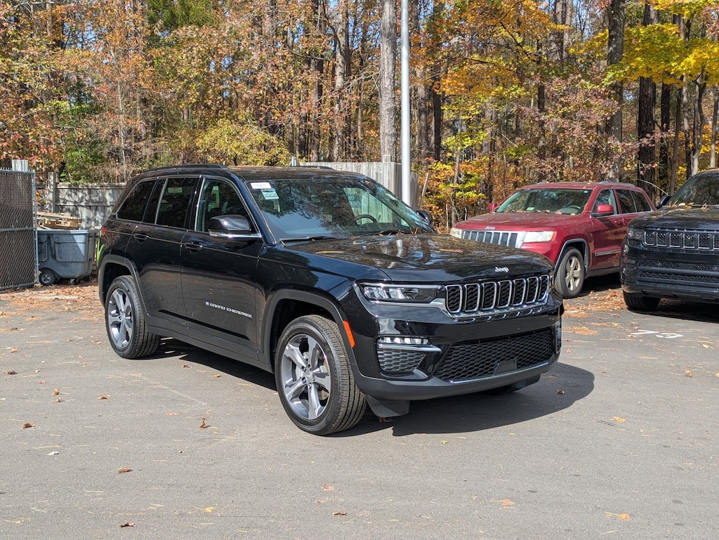 New 2025 Jeep Grand Cherokee LIMITED 4X4 Sport Utility