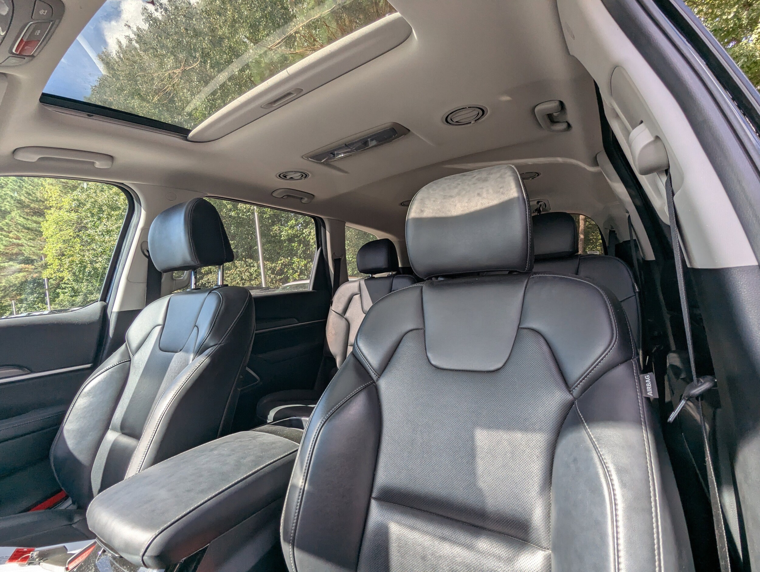 2025 Kia Telluride S photo 2
