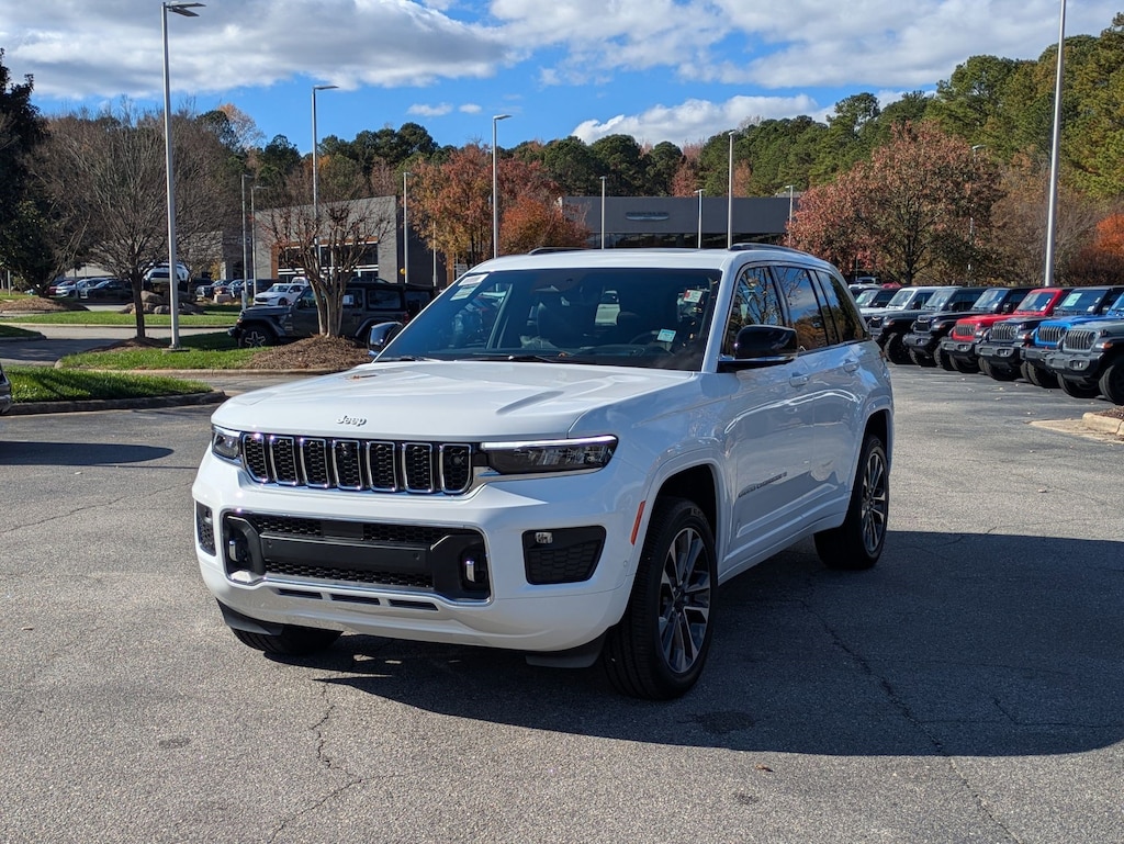 New 2025 Jeep Grand Cherokee OVERLAND 4X4 Sport Utility