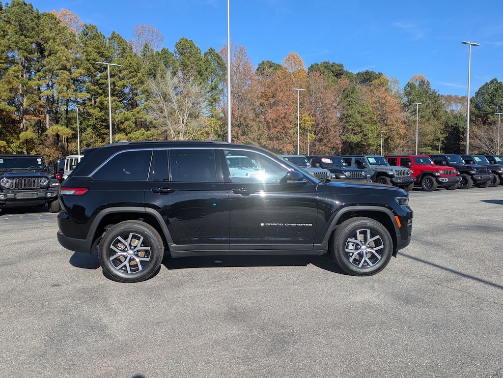 New 2025 Jeep Grand Cherokee LIMITED 4X4 Sport Utility