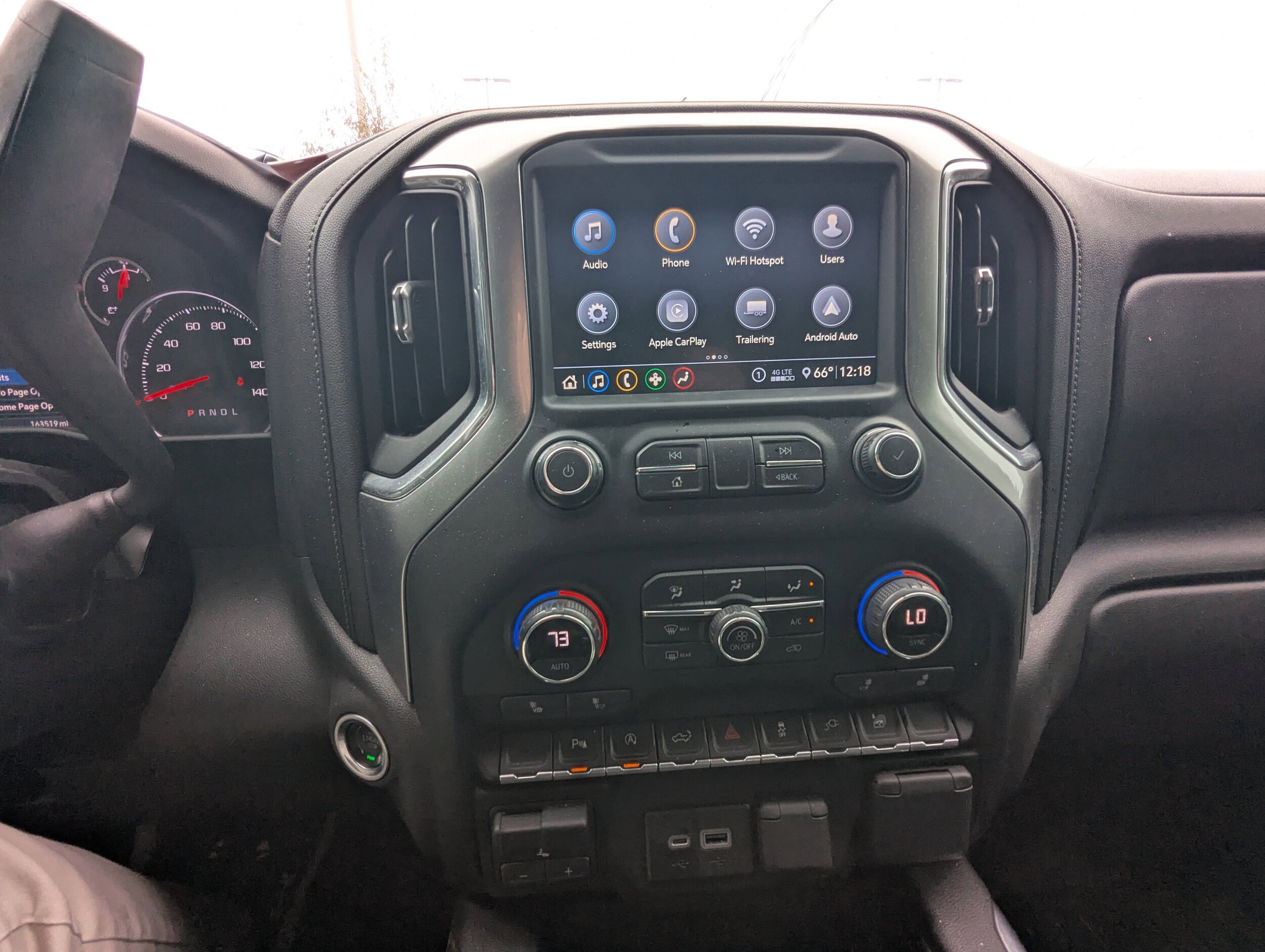 2020 Chevrolet Silverado 1500 RST photo 3