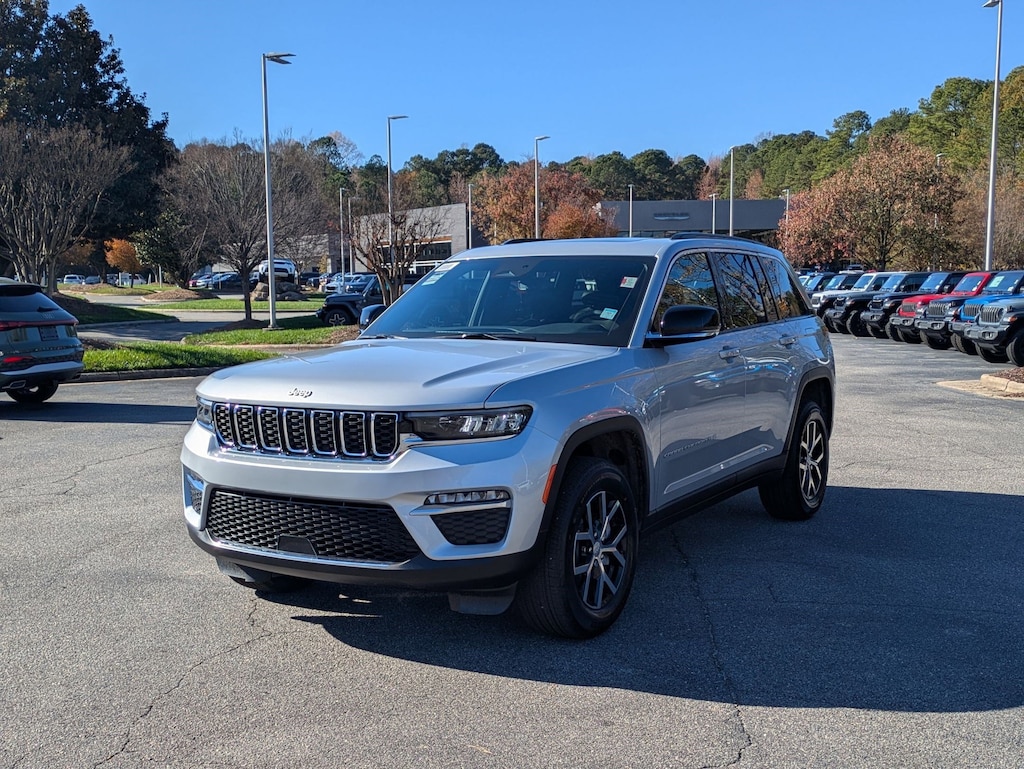 New 2025 Jeep Grand Cherokee LIMITED 4X4 Sport Utility