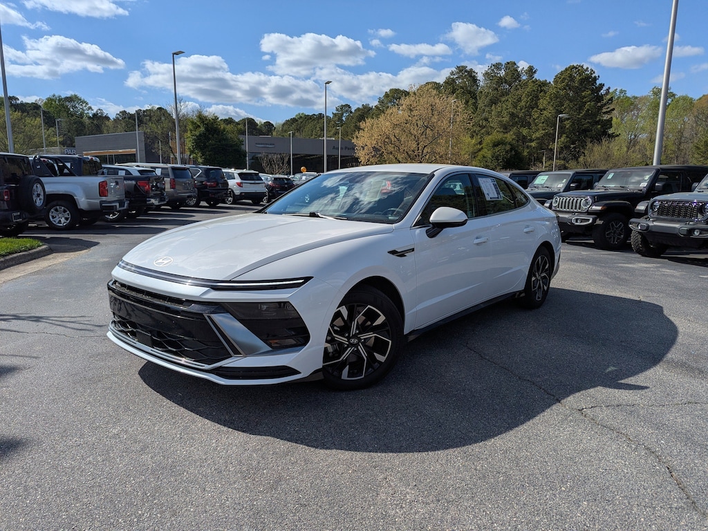 Used 2025 Hyundai Sonata SEL SEL FWD