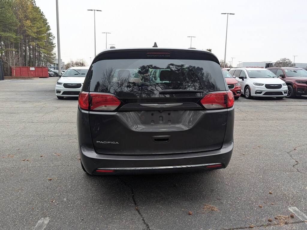 Used 2017 Chrysler Pacifica Touring-L Plus Touring-L Plus FWD