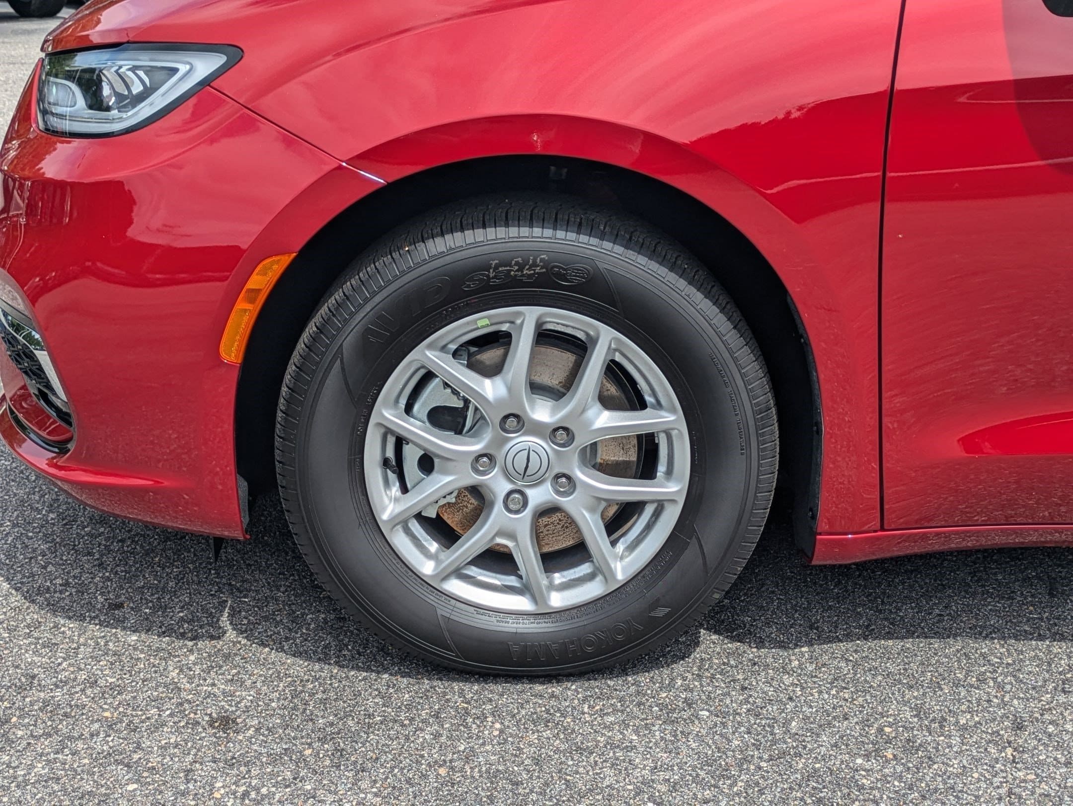 2026 Chrysler Pacifica Select - Photo 34