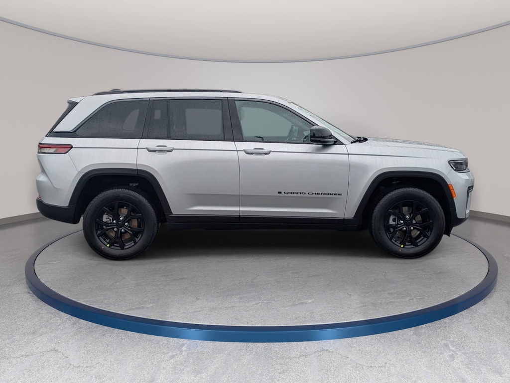 New 2026 Jeep Grand Cherokee LAREDO ALTITUDE 4X4 Sport Utility