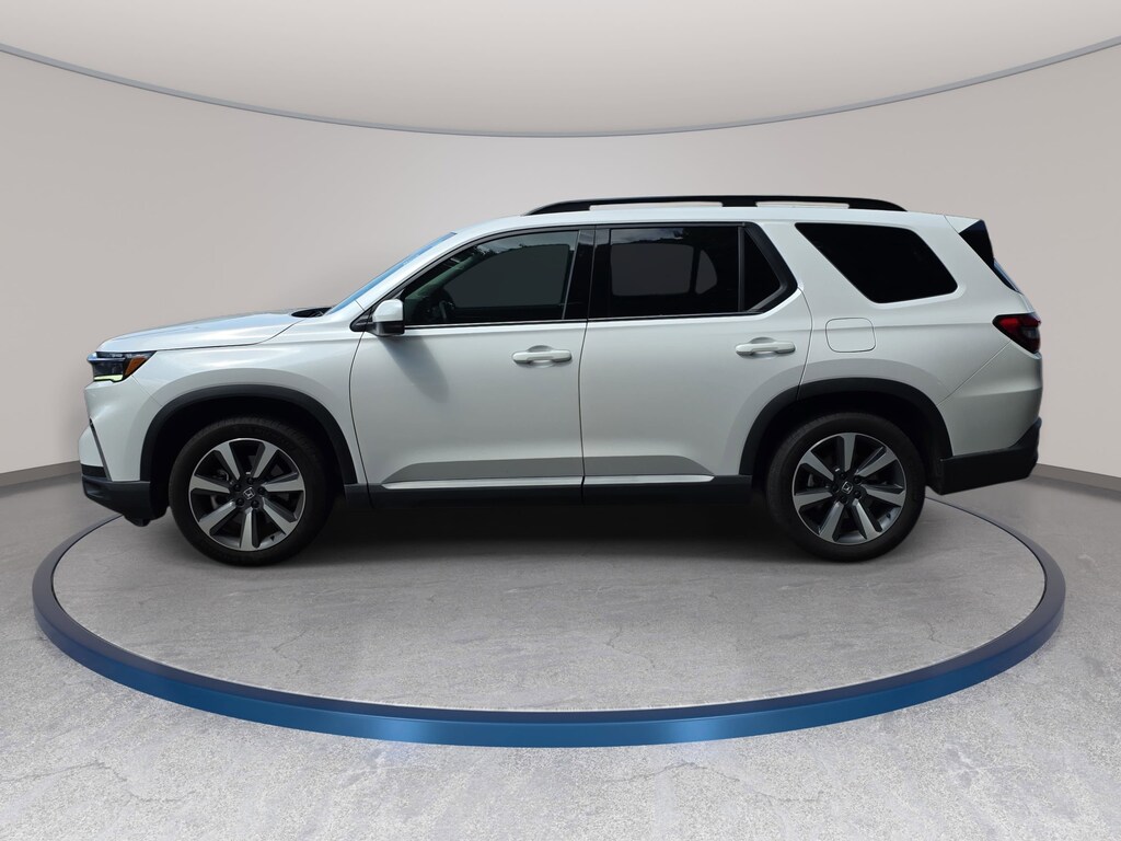 Used 2023 Honda Pilot Touring Touring 2WD