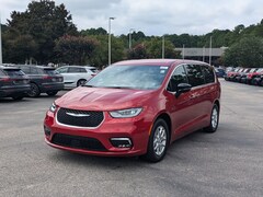 2026 Chrysler Pacifica SELECT Passenger Van