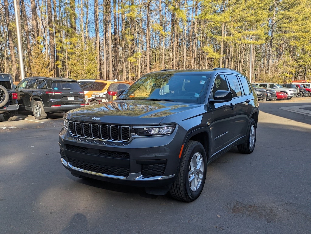 New 2025 Jeep Grand Cherokee L LAREDO X 4X4 Sport Utility