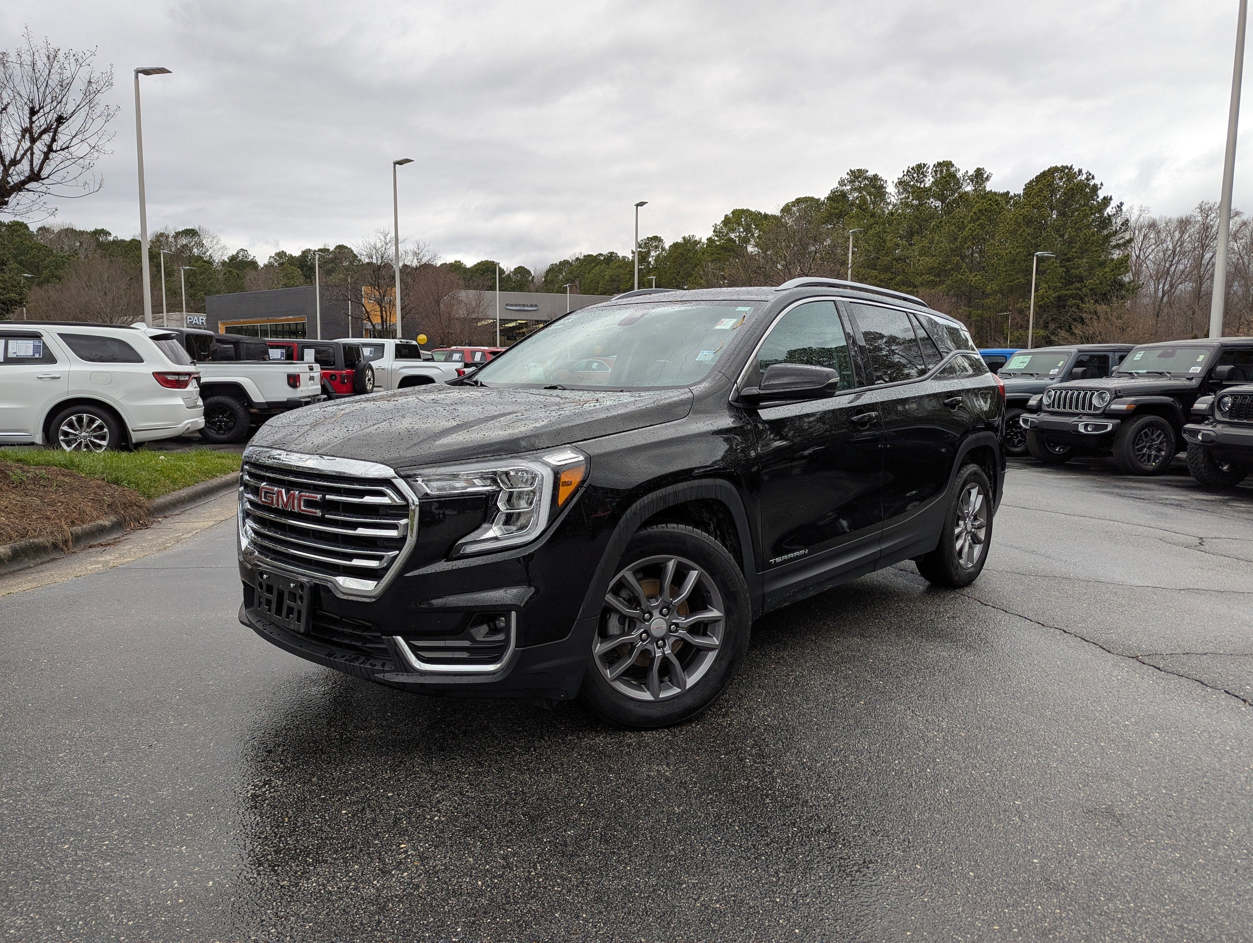 2023 GMC Terrain SLT's photo
