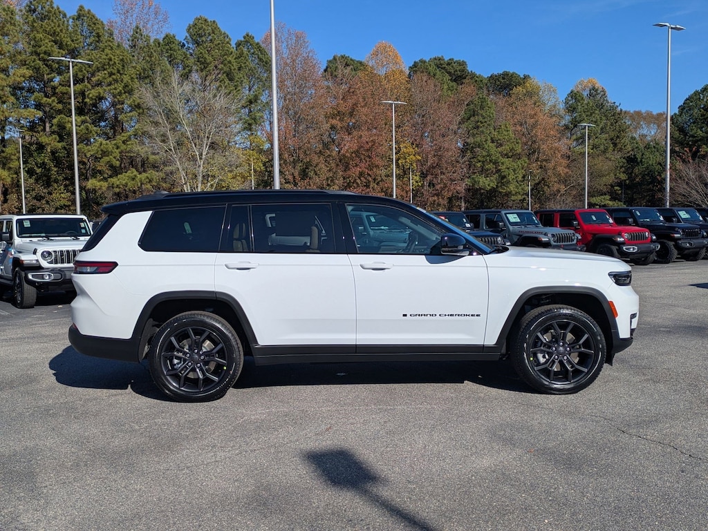 New 2025 Jeep Grand Cherokee L LIMITED 4X4 Sport Utility