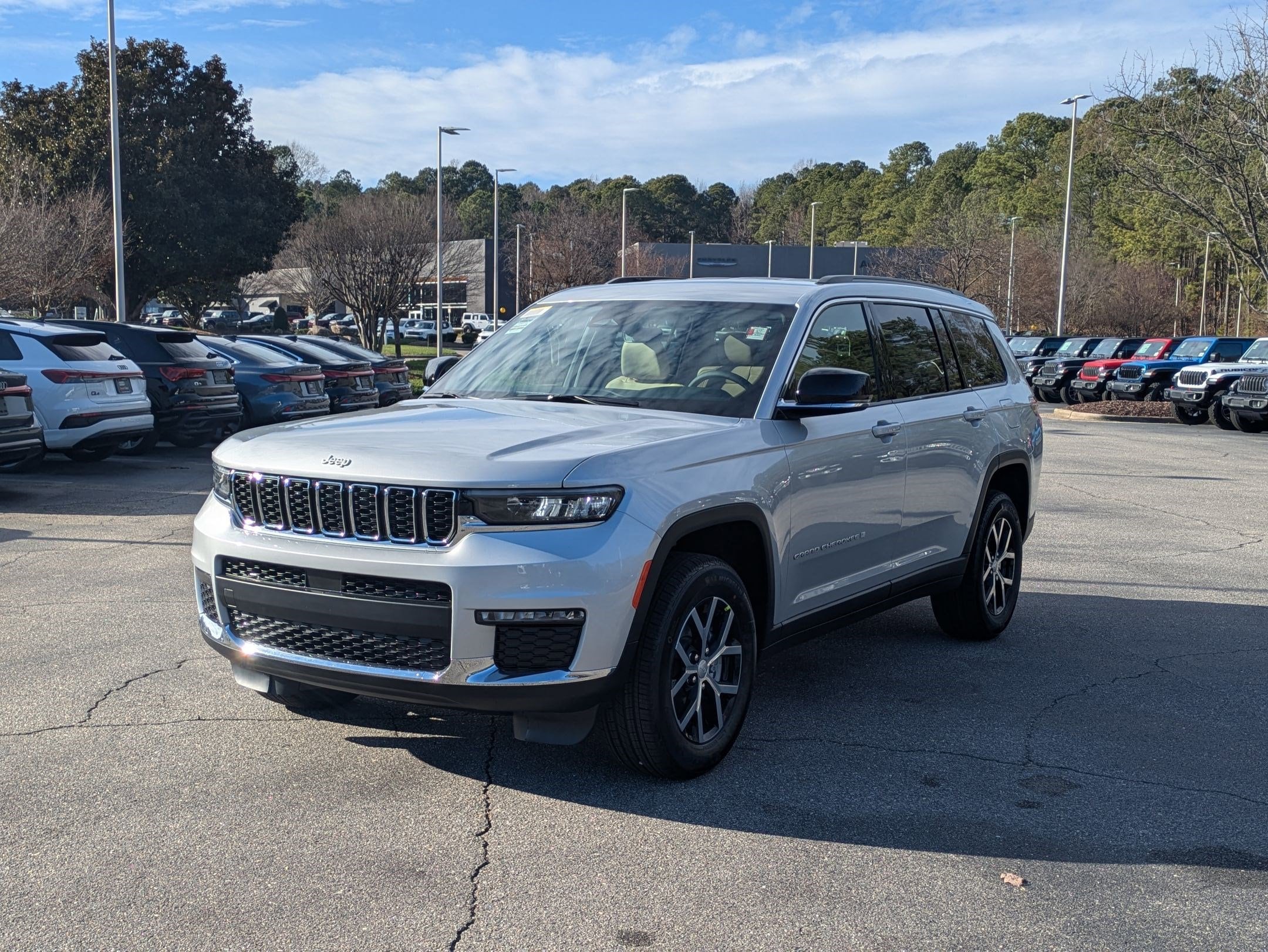 2025 Jeep Grand Cherokee L Limited's photo