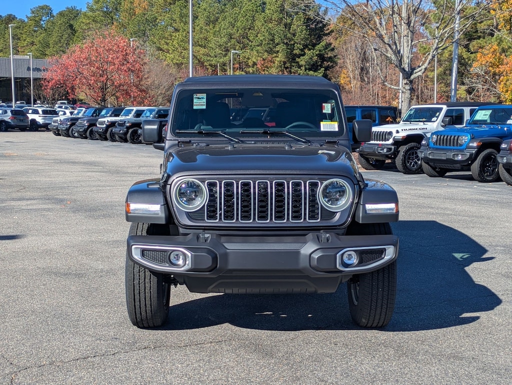 New 2026 Jeep Wrangler 4-DOOR SAHARA Sport Utility