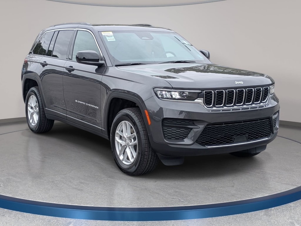 New 2026 Jeep Grand Cherokee LAREDO X 4X4 Sport Utility