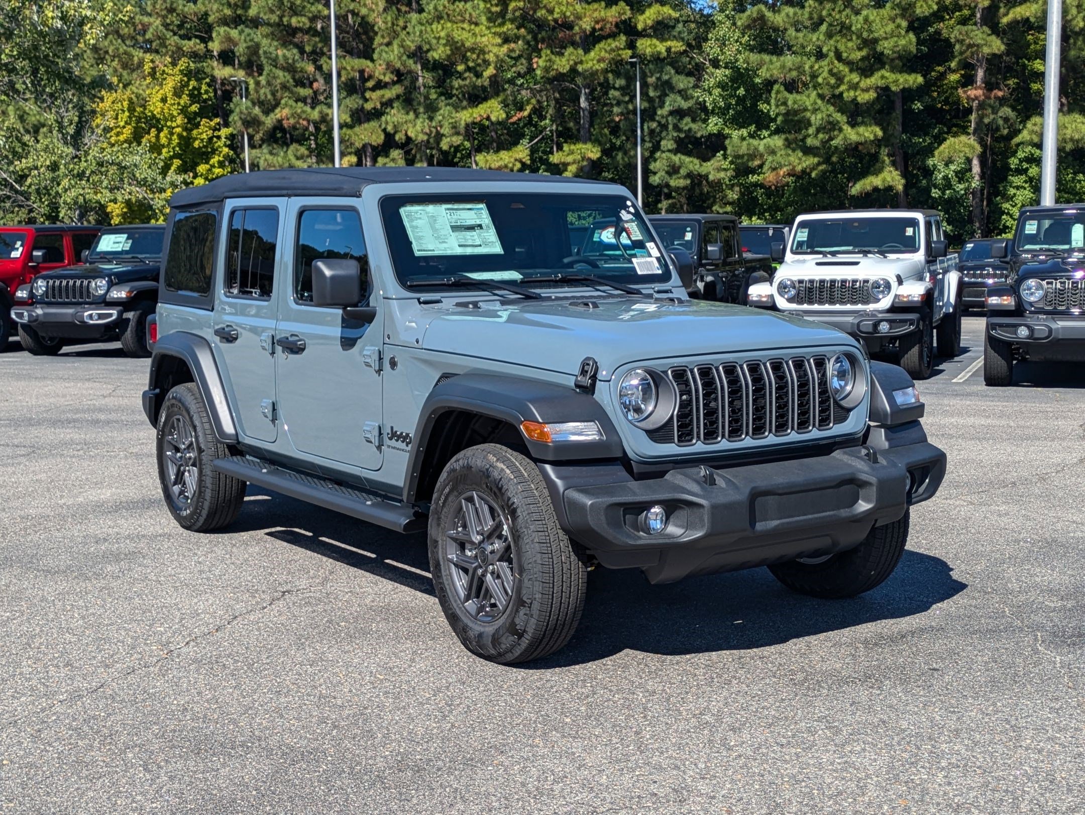 2025 Jeep Wrangler Sport S photo 3