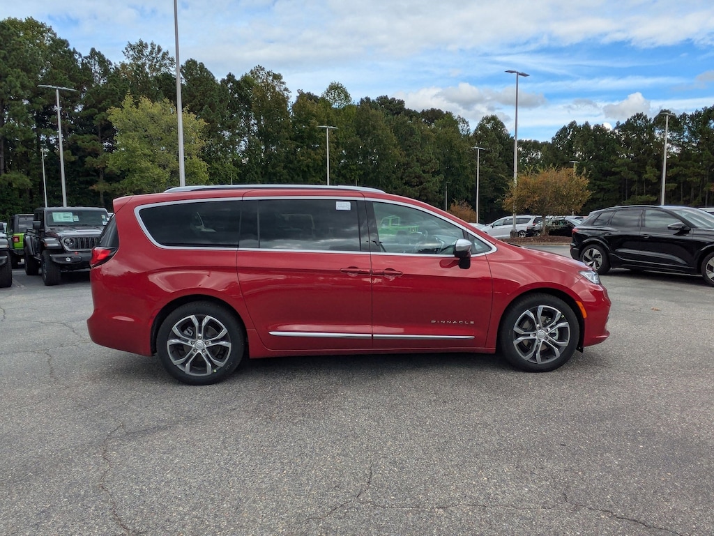New 2026 Chrysler Pacifica PINNACLE Passenger Van