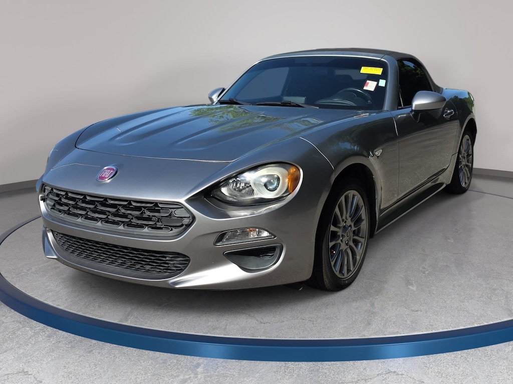 Used 2017 FIAT 124 Spider Classica Convertible