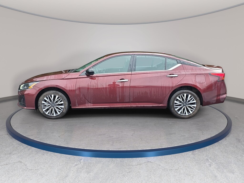 Used 2025 Nissan Altima SV SV AWD