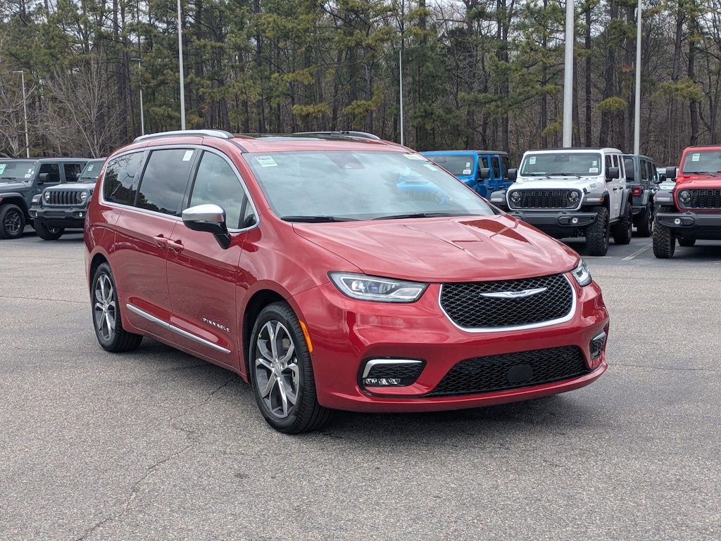 New 2026 Chrysler Pacifica PINNACLE Passenger Van