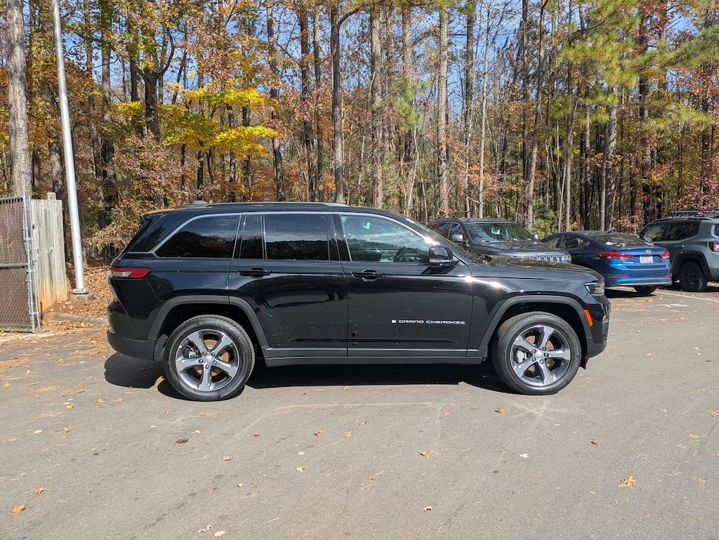 New 2025 Jeep Grand Cherokee LIMITED 4X4 Sport Utility