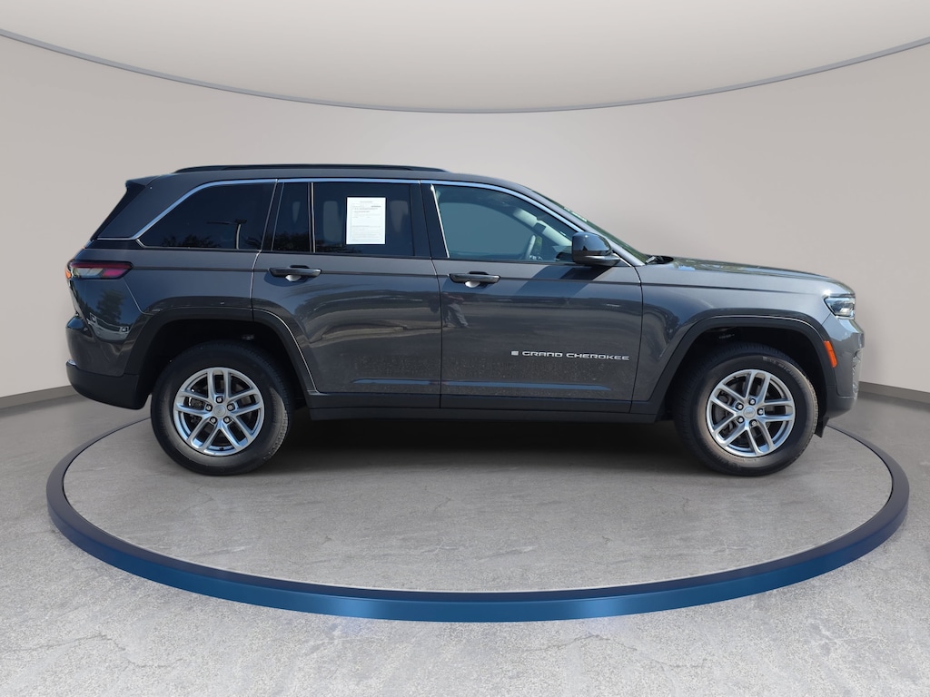 Used 2025 Jeep Grand Cherokee Laredo X Laredo X 4x2