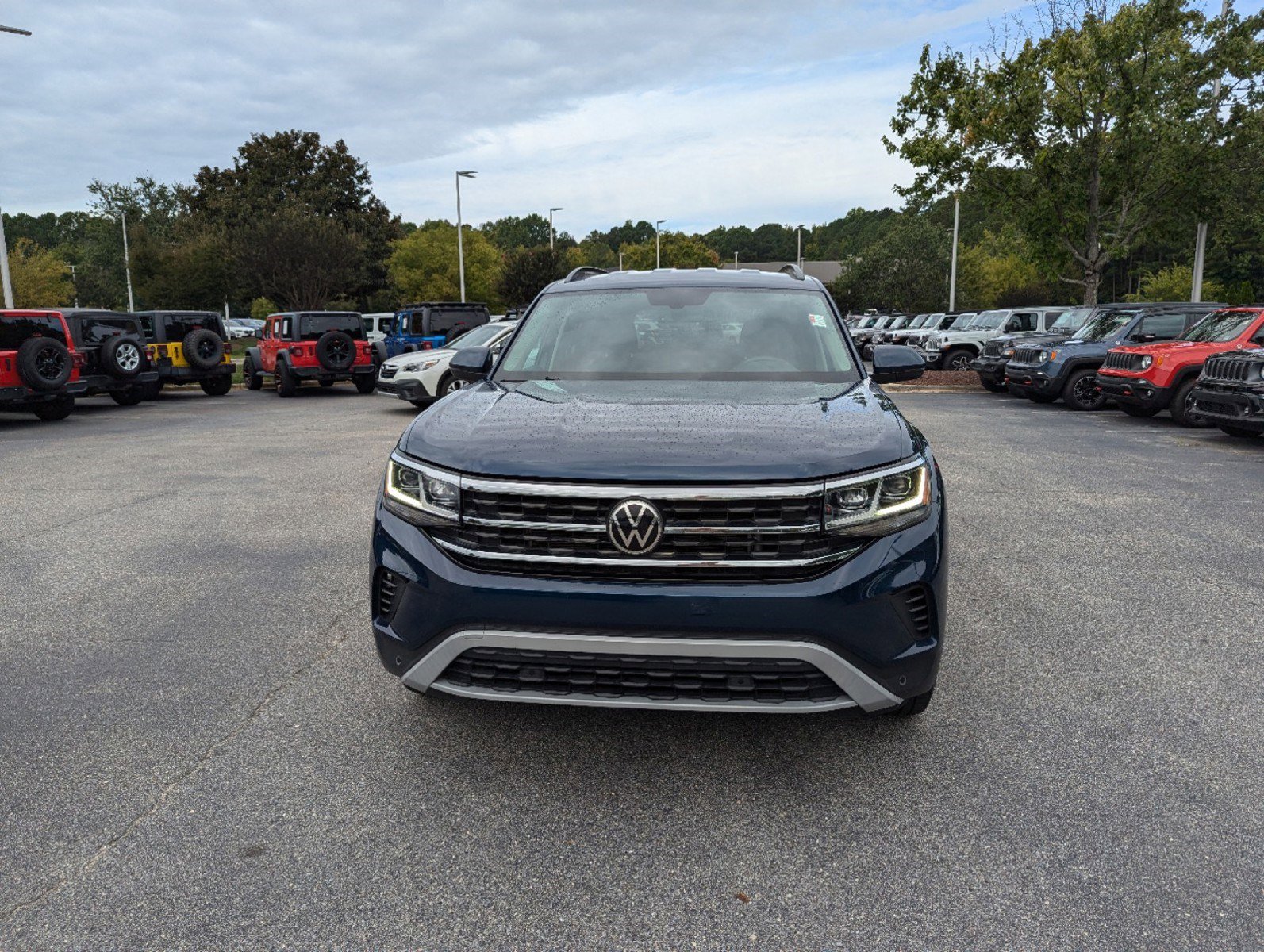 Used 2022 Volkswagen Atlas SE w/Tech with VIN 1V2WR2CA4NC551522 for sale in Apex, NC