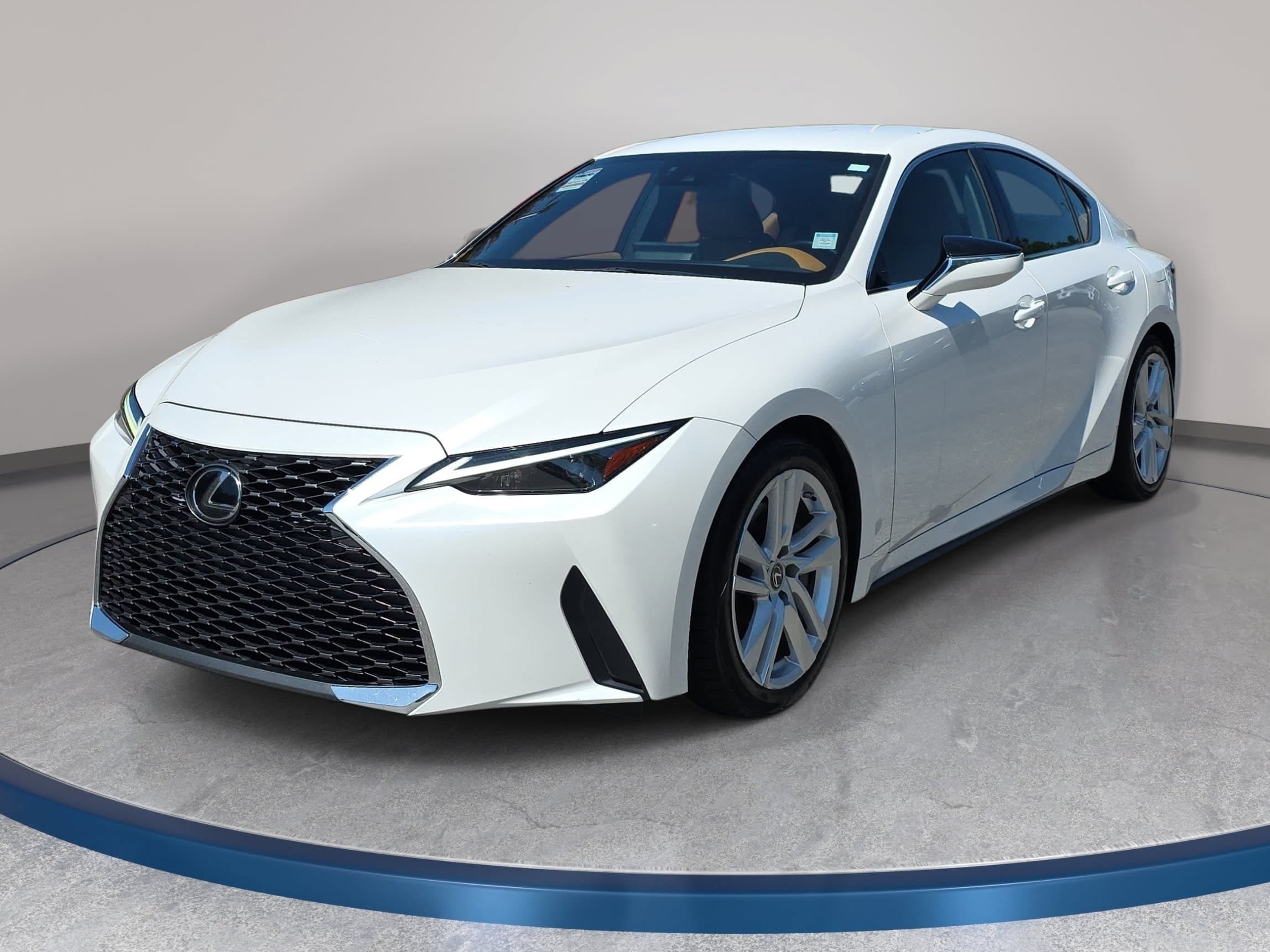 2021 LEXUS IS