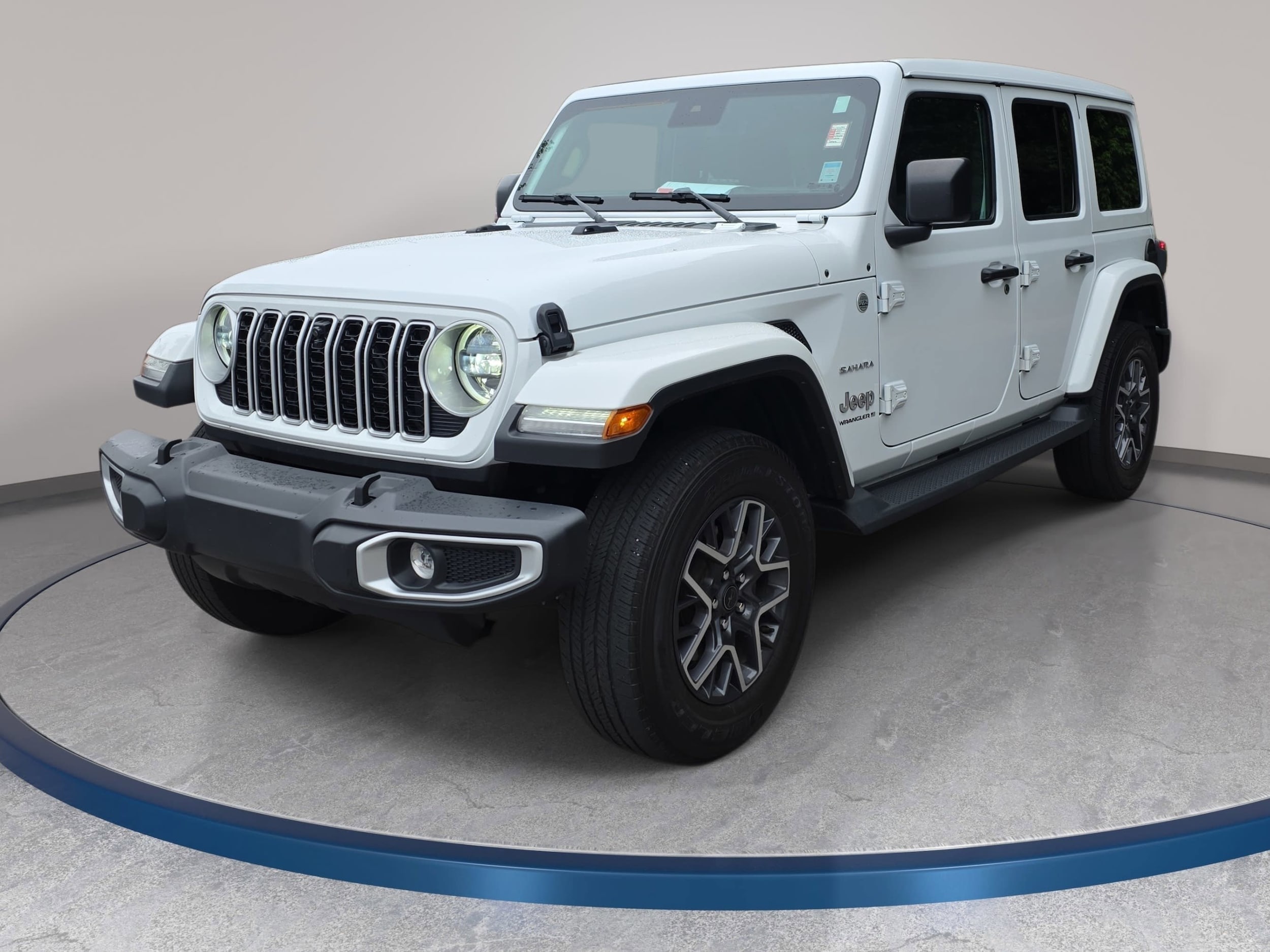 2024 Jeep Wrangler Sahara's photo