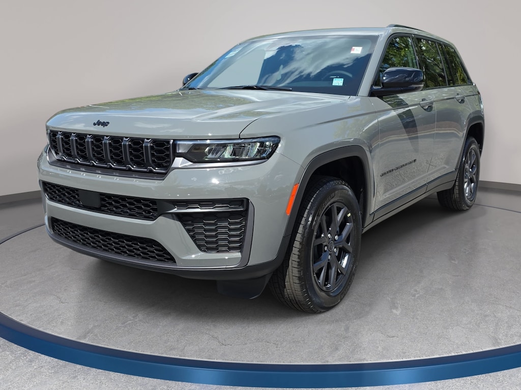 New 2027 Jeep Grand Cherokee Laredo Altitude Sport Utility