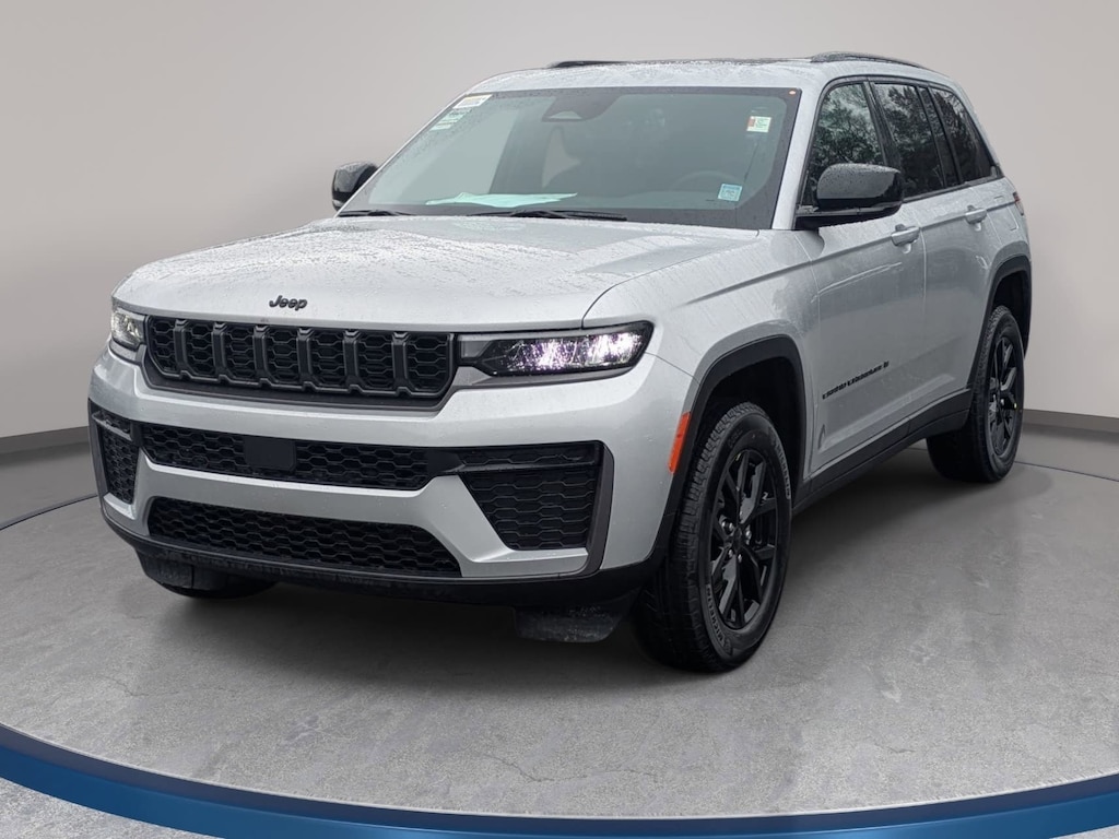New 2026 Jeep Grand Cherokee LAREDO ALTITUDE 4X4 Sport Utility