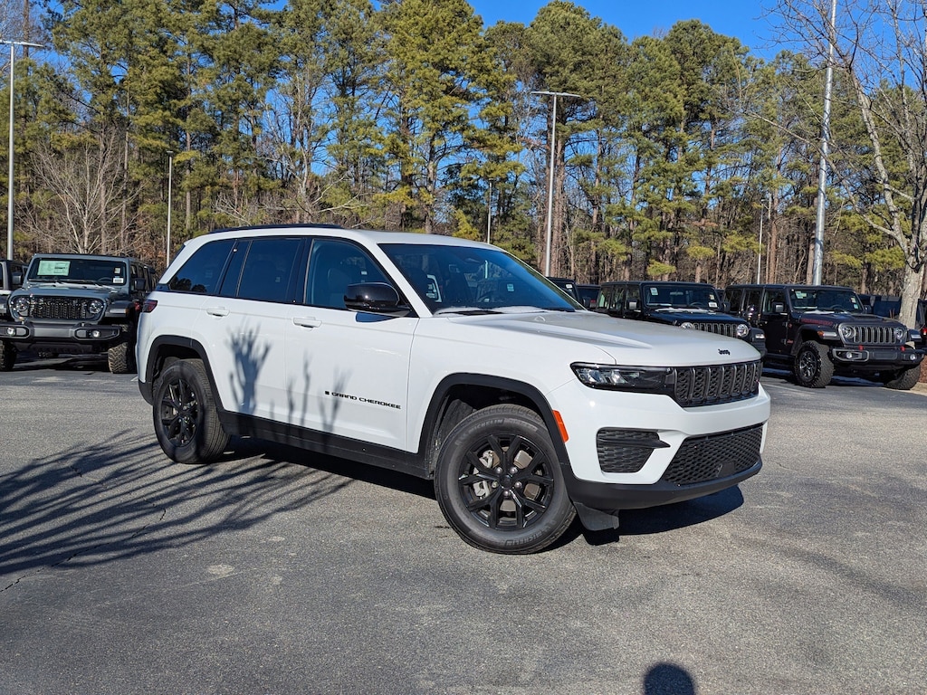 Used 2025 Jeep Grand Cherokee Altitude X Altitude X 4x4