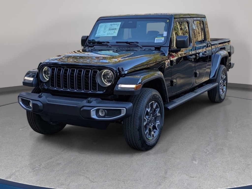 New 2026 Jeep Gladiator SAHARA 4X4 Pickup