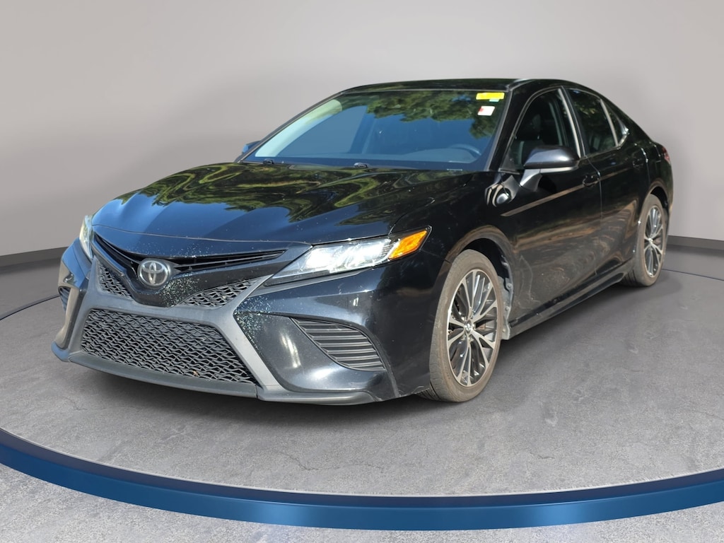Used 2019 Toyota Camry SE SE Auto